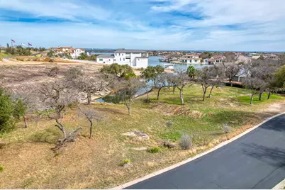 110 Moon Isle, Horseshoe Bay, TX 78657 - Photo 15