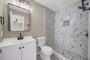 510 Circle Dr, Horseshoe Bay, TX 78657 - Photo 19