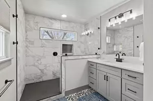 2028 Williams Lakeshore, Kingsland, TX 78639 - Photo 19