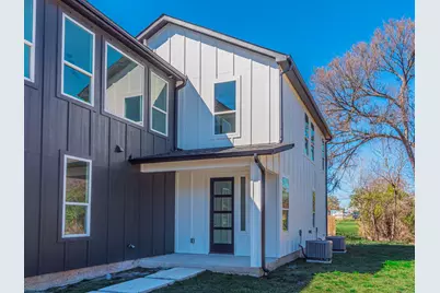 1010 E Marble Street, Burnet, TX 78611 - Photo 1