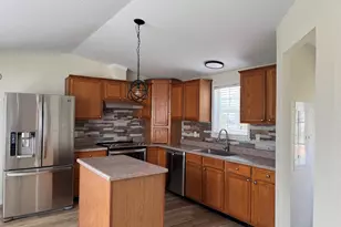 128 Apache Dr, Burnet, TX 78611 - Photo 3