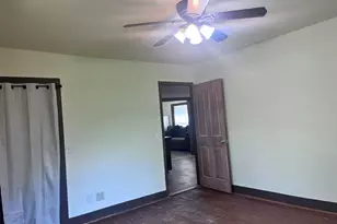 606 E Jackson St, Burnet, TX 78611 - Photo 13