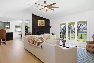 417 Olympia Fields, Meadowlakes, TX 78654 - Photo 3