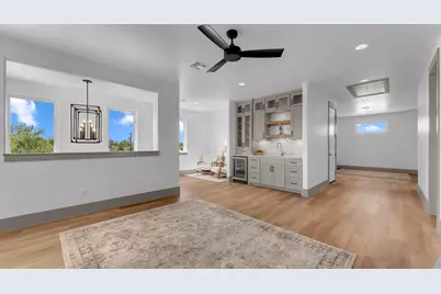 208 E Lakeshore Drive, Sunrise Beach, TX 78643 - Photo 15