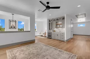 208 E Lakeshore Dr, Sunrise Beach, TX 78643 - Photo 15