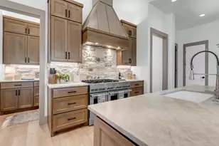 208 E Lakeshore Dr, Sunrise Beach, TX 78643 - Photo 3