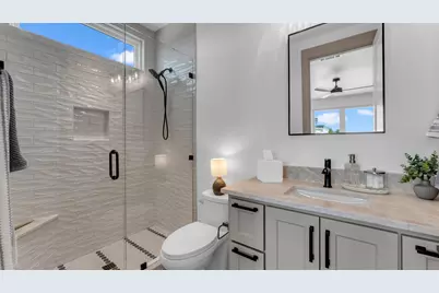 208 E Lakeshore Drive, Sunrise Beach, TX 78643 - Photo 21