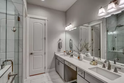 212 Tuscan Dr, Horseshoe Bay, TX 78657 - Photo 13