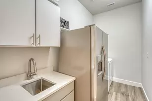 212 Tuscan Dr, Horseshoe Bay, TX 78657 - Photo 15