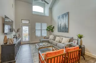 212 Tuscan Dr, Horseshoe Bay, TX 78657 - Photo 3