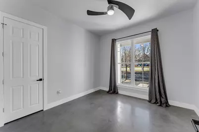 520 E Island Drive, Bluffton, TX 78607 - Photo 19