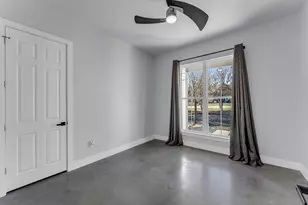 520 E Island Dr, Bluffton, TX 78607 - Photo 19