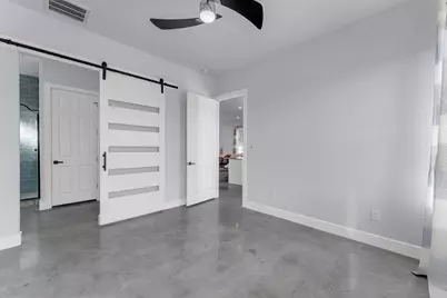 520 E Island Drive, Bluffton, TX 78607 - Photo 15