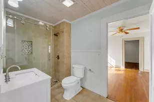 808 N Water St, Burnet, TX 78611 - Photo 11