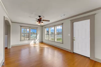 808 N Water St, Burnet, TX 78611 - Photo 7