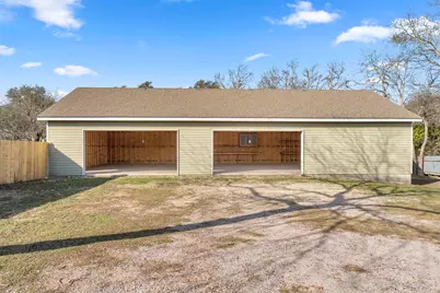 808 N Water St, Burnet, TX 78611 - Photo 27