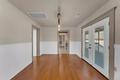 808 N Water St, Burnet, TX 78611 - Photo 5