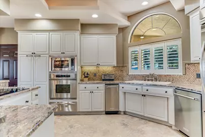 212 Florentine, Horseshoe Bay, TX 78657 - Photo 9