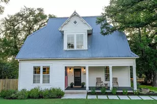 416 Avenue E, Marble Falls, TX 78654 - Photo 1