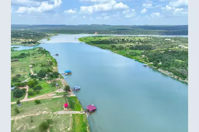 481 Chimney Cove Dr, Marble Falls, TX 78654 - Photo 5