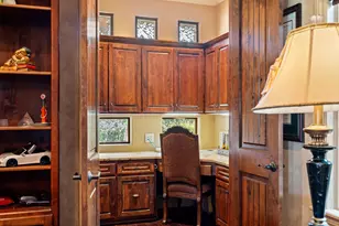 481 Chimney Cove Dr, Marble Falls, TX 78654 - Photo 17