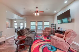 121 W Cedar St, Granite Shoals, TX 78654 - Photo 5