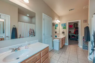 121 W Cedar Street, Granite Shoals, TX 78654 - Photo 17