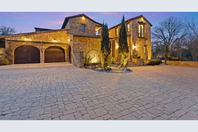 119 Plaza Escondido, Horseshoe Bay, TX 78657 - Photo 1