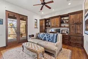 119 Plz Escondido, Horseshoe Bay, TX 78657 - Photo 17