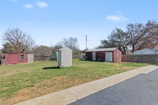2207 Boxwood Circle, Kingsland, TX 78639 - Photo 29