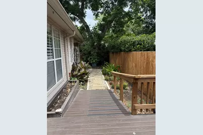 356 Mahan Street, Meadowlakes, TX 78654 - Photo 27