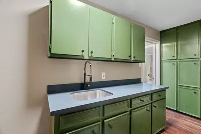 207 Free Rein, Horseshoe Bay, TX 78657 - Photo 11