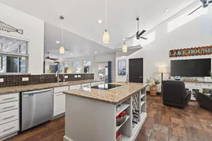 1514 Bluebonnet Ln, Kingsland, TX 78639 - Photo 7