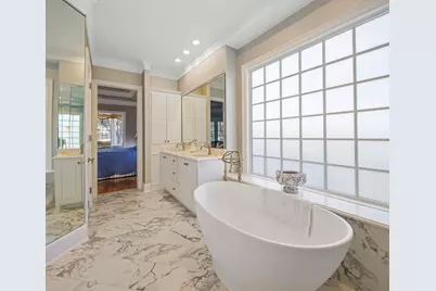 124 Florentine, Horseshoe Bay, TX 78657 - Photo 17