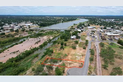 006 Walden Way, Llano, TX 78643 - Photo 3