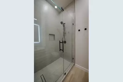 108 E Live Oak, Granite Shoals, TX 78654 - Photo 17