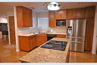 101 Stadium View Dr, Marble Falls, TX 78654 - Photo 9