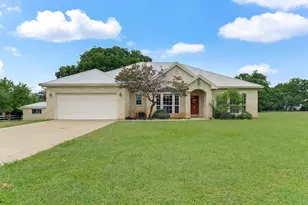 416 Highland Dr, Marble Falls, TX 78654 - Photo 1