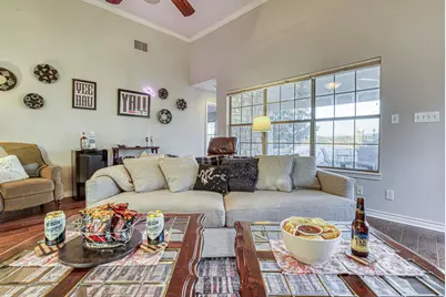 609 E Briarway Drive, Granite Shoals, TX 78654 - Photo 11