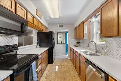 1114 Cedar Drive, Marble Falls, TX 78654 - Photo 11