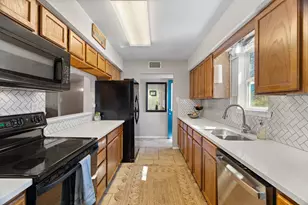 1114 Cedar Dr, Marble Falls, TX 78654 - Photo 11