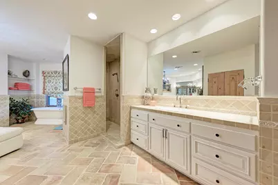 408 Haney Trace, Horseshoe Bay, TX 78657 - Photo 25