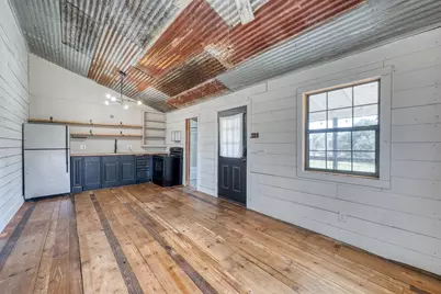 554 Barnett Street, Kingsland, TX 78639 - Photo 25