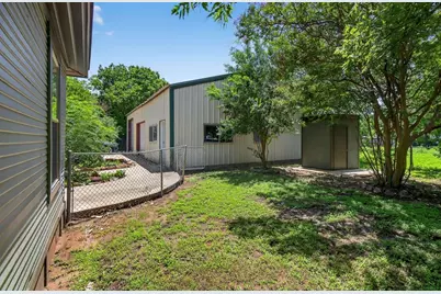 701 S Vandeveer Street, Burnet, TX 78611 - Photo 23