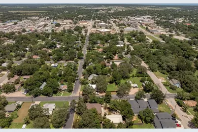 701 S Vandeveer Street, Burnet, TX 78611 - Photo 29