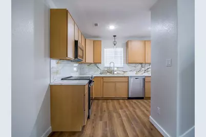 301 Cedarhill, Granite Shoals, TX 78654 - Photo 9