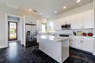 1506 Hill Top Dr, Granite Shoals, TX 78654 - Photo 11