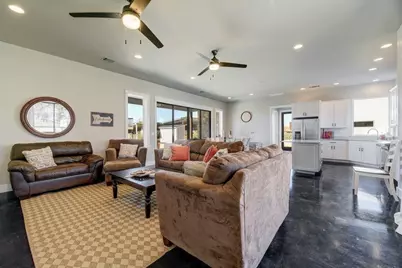 1506 Hill Top Dr, Granite Shoals, TX 78654 - Photo 17