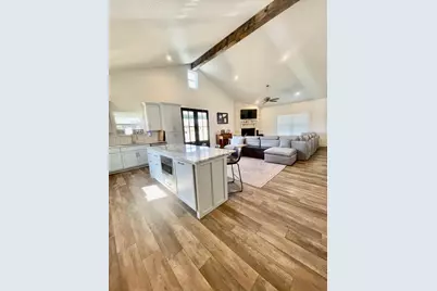 603 E Ellis Street, Llano, TX 78643 - Photo 7