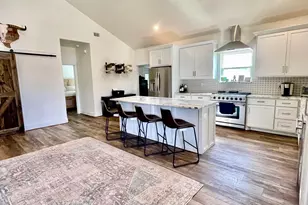 603 E Ellis St, Llano, TX 78643 - Photo 5